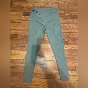 Old Navy active elevate legging